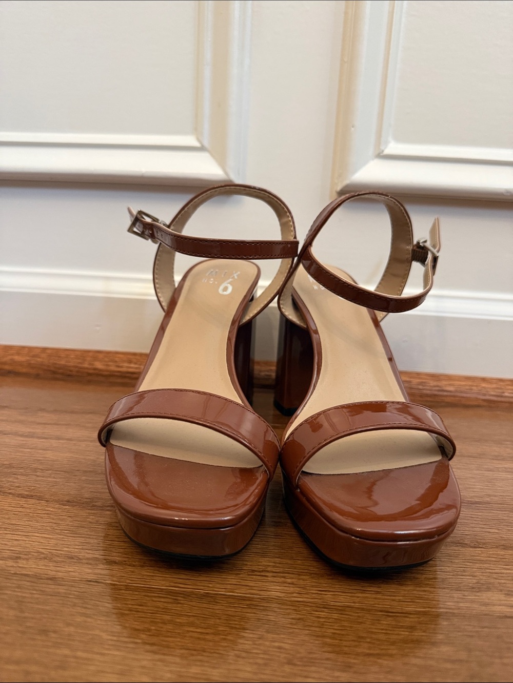 Groovy Mocha Brown Patent Platform Block Heel Sandals Neutral Style Chunky Heel - Picture 2 of 5
